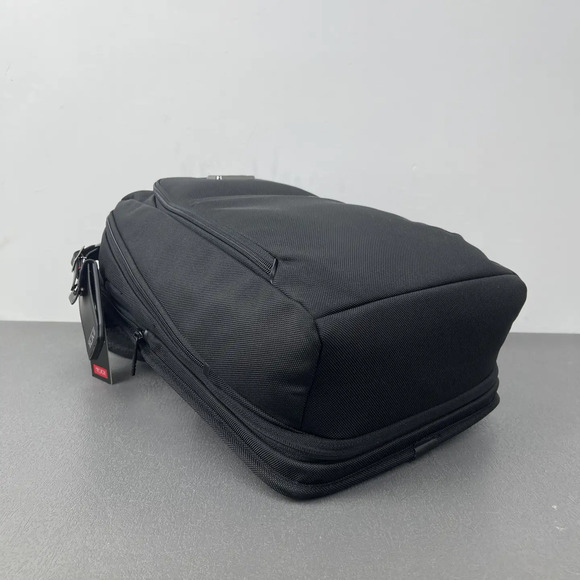 25 liter anti theft backpack for travel pack Pacsafe Venturesafe GII iter Size iter kids travel bags Detachable Bottle Pouch:No Pouch This backpack also features Osprey Transporter Duffel 120